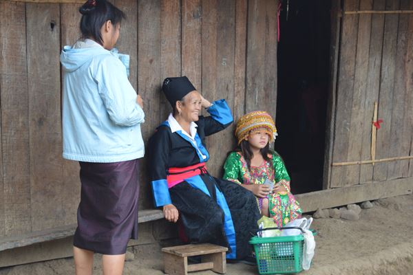 Hmong People, Laos